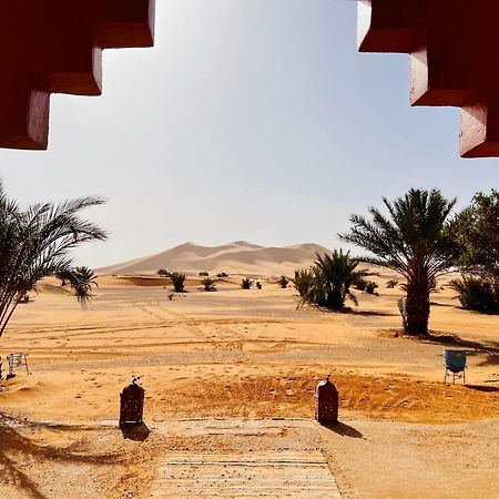 Hotel Camping Les Roses Des Dunes & Piscine Merzouga Exterior photo