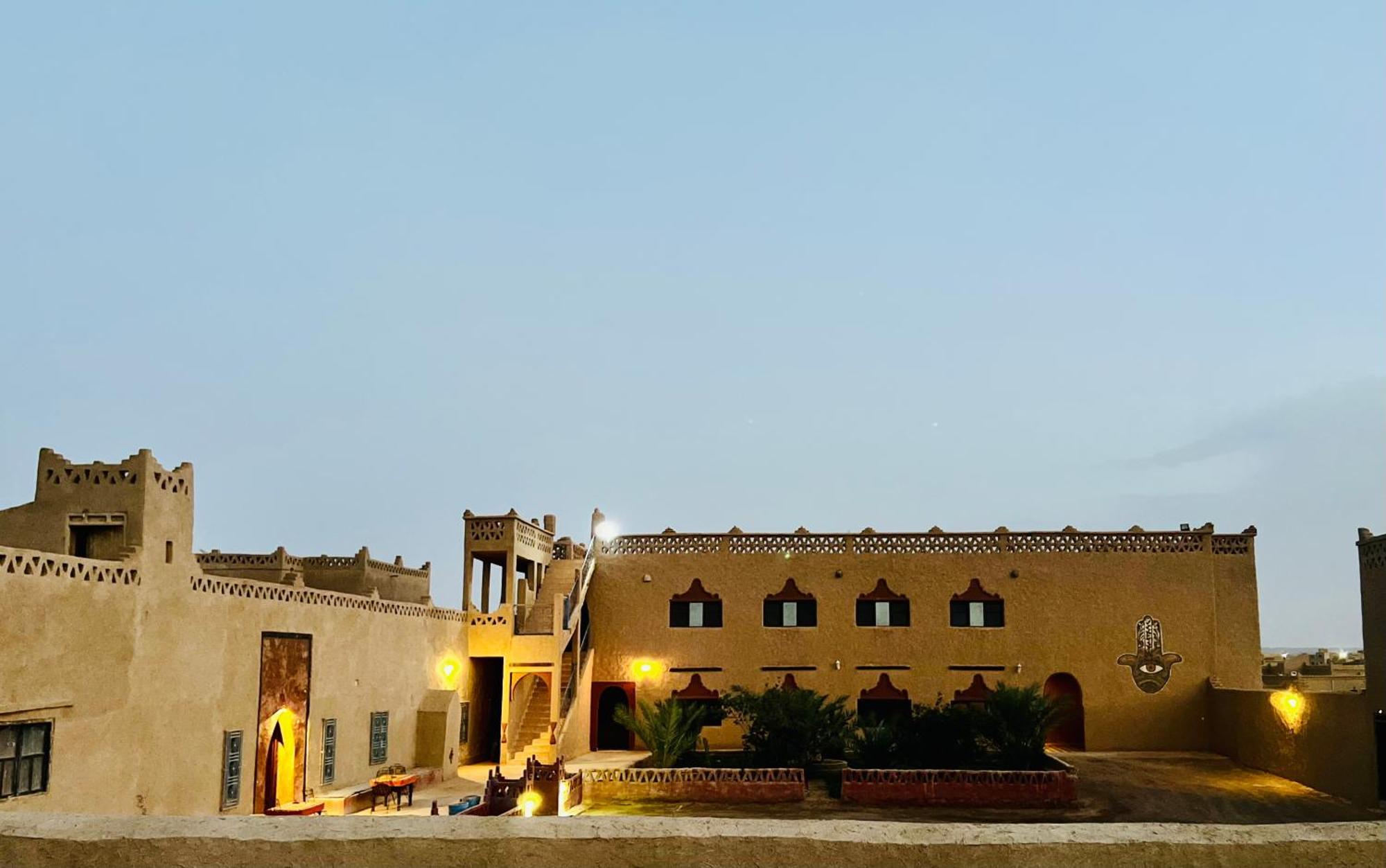 Hotel Camping Les Roses Des Dunes & Piscine Merzouga Exterior photo