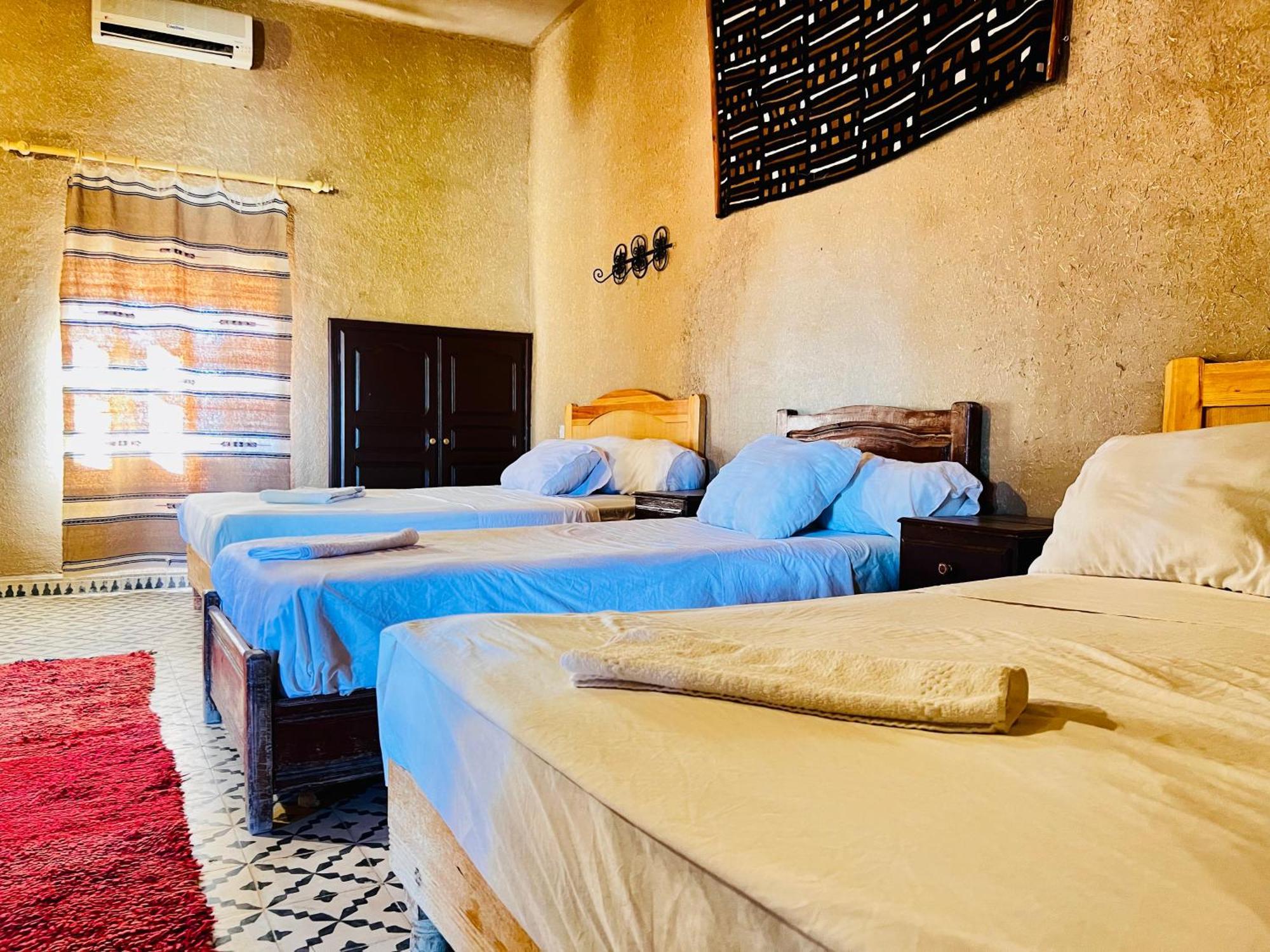 Hotel Camping Les Roses Des Dunes & Piscine Merzouga Exterior photo