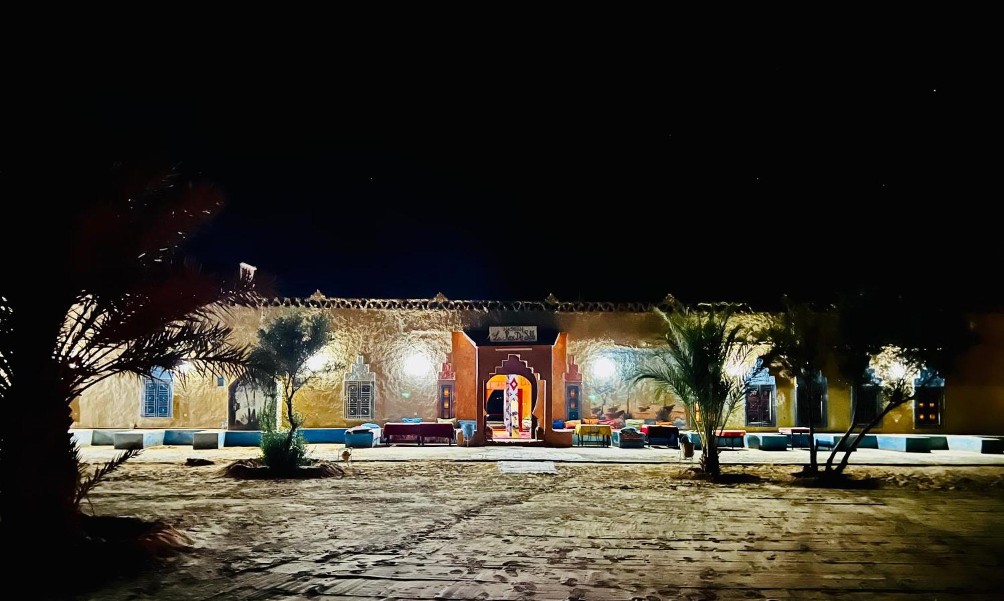 Hotel Camping Les Roses Des Dunes & Piscine Merzouga Exterior photo